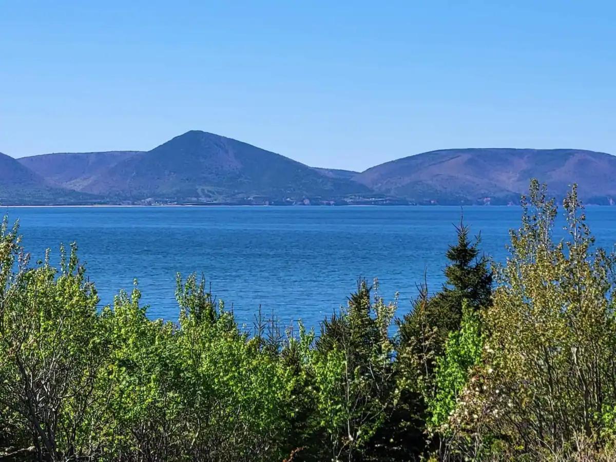 Moceanset Getaways-Beautiful Ocean, Mountain & Sunset Views, "Camping Experience" Dingwall Екстер'єр фото